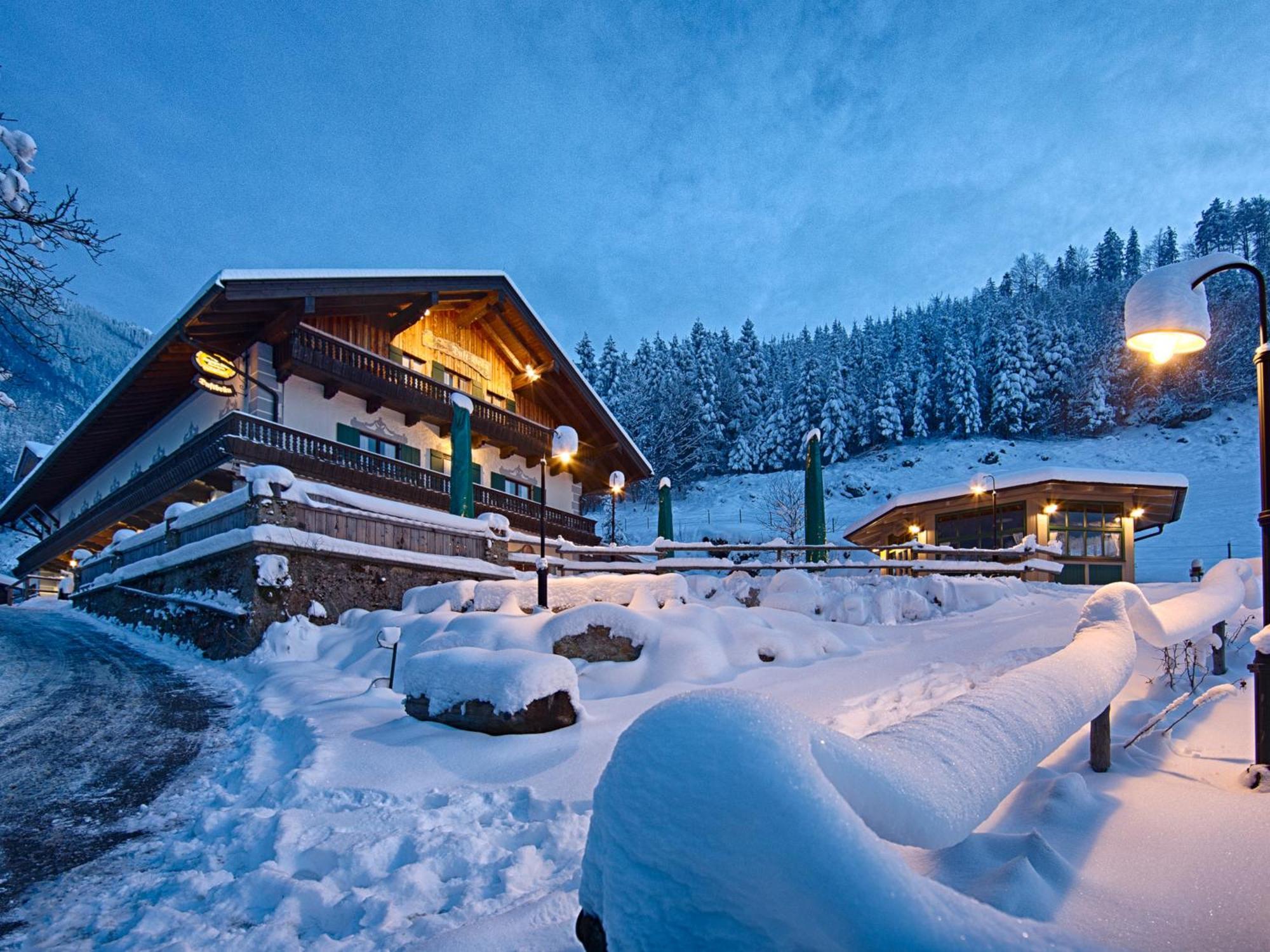 Berggasthof Hotel Duftbraeu I Ruhige Alleinlage I Mitten Im Gruenen Samerberg Exterior foto